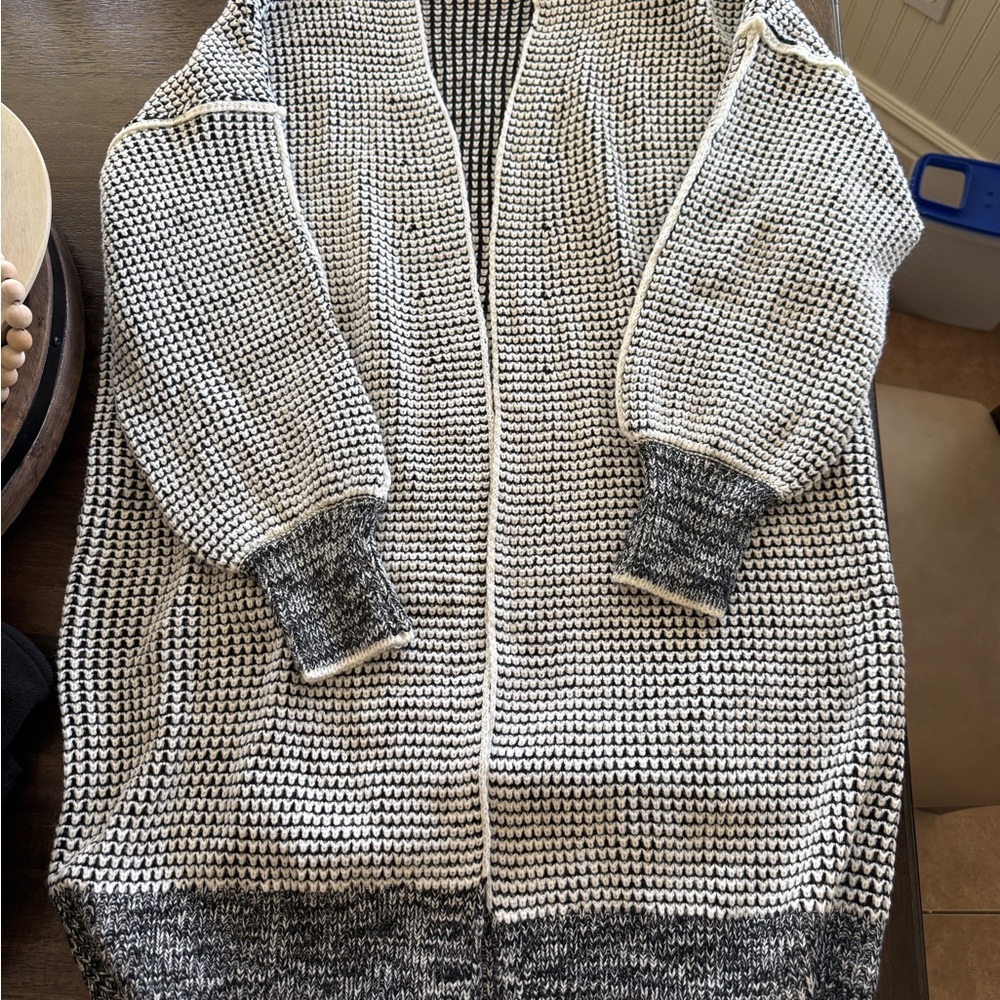 Chic Black and White Knit Cardigan